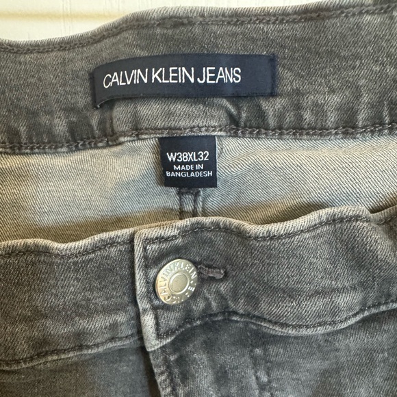 Calvin Klein Gray Straight Jeans, 38 x 30 - Picture 5 of 6